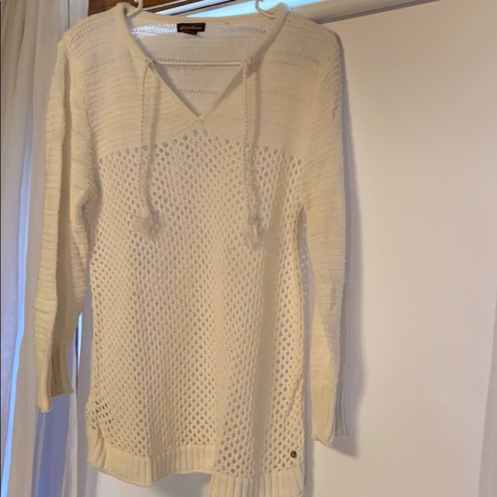 Eddie Bauer White Women’s sweater, size M